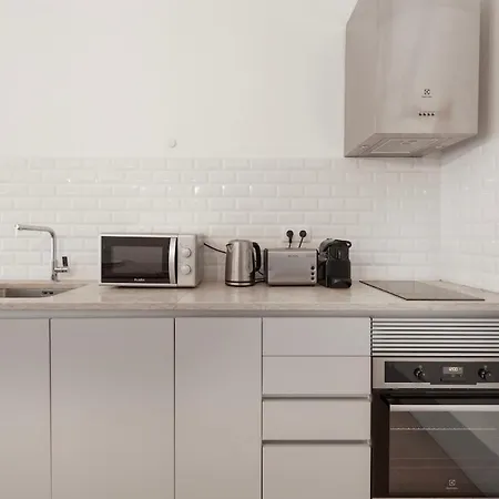 Colosseum Building - Gamma *